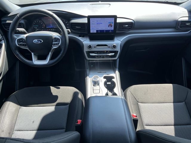 Certified 2024 Ford Explorer XLT AWD/4WD image 15