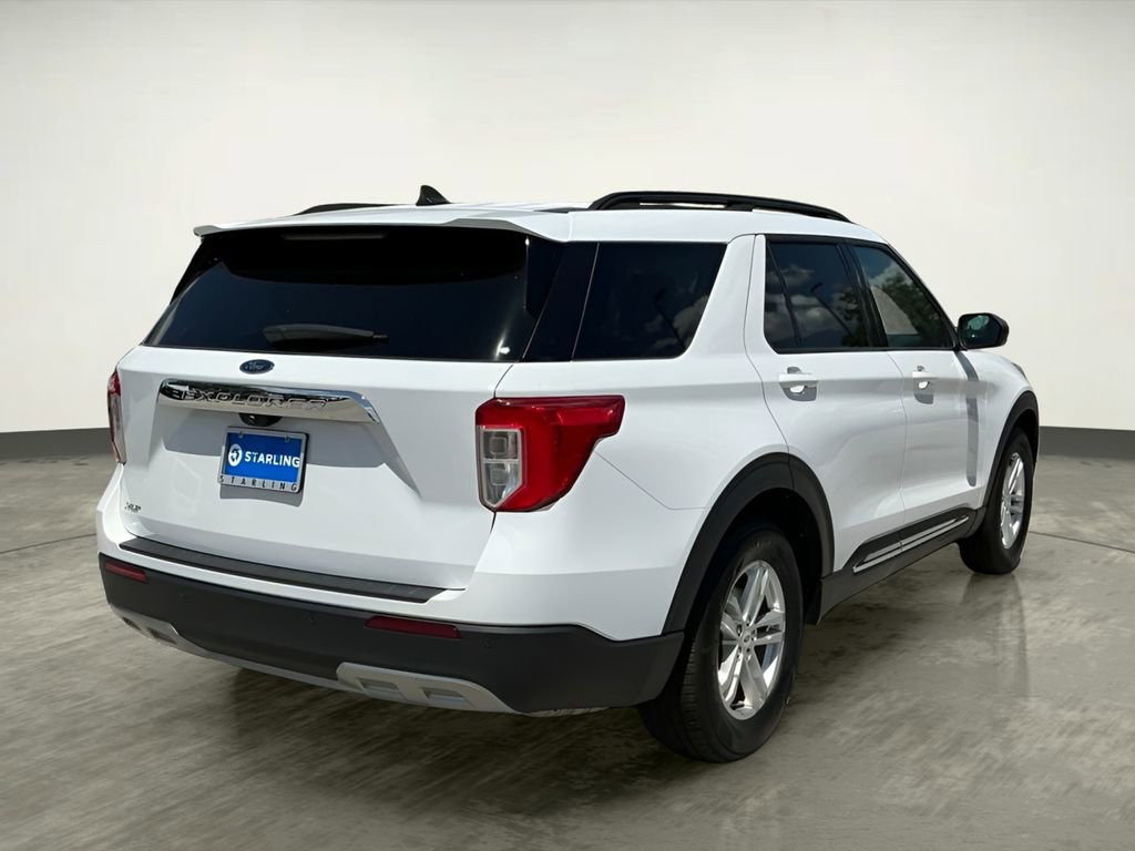 Certified 2023 Ford Explorer XLT w/ Equipment Group 202A RWD image 7