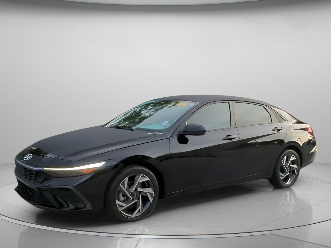 Used 2025 Hyundai Elantra Sport FWD image 13