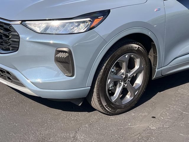Certified 2024 Ford Escape ST-Line w/ Tech Pack #1 AWD/4WD image 7