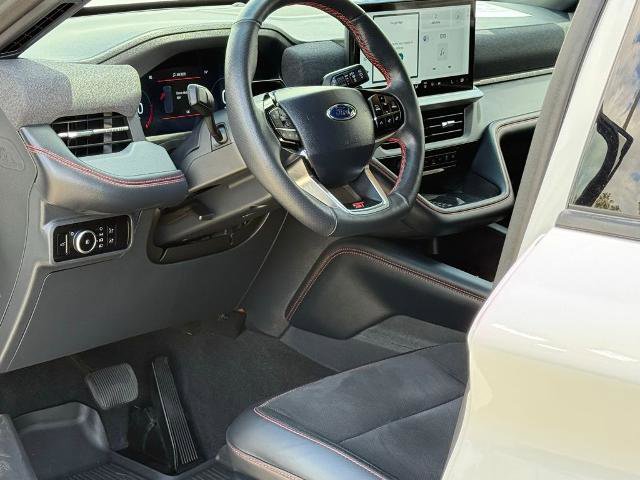 Certified 2025 Ford Explorer ST AWD/4WD image 7