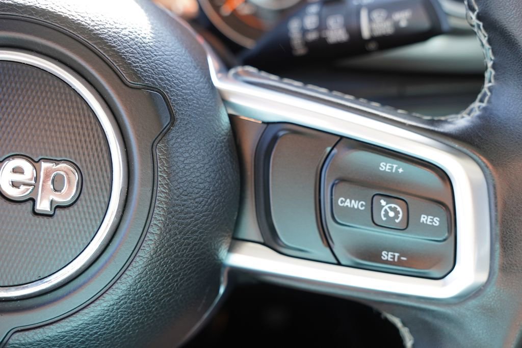 Used 2019 Jeep Wrangler Unlimited Sahara w/ Uconnect 4C Nav & Sound Group AWD/4WD image 29