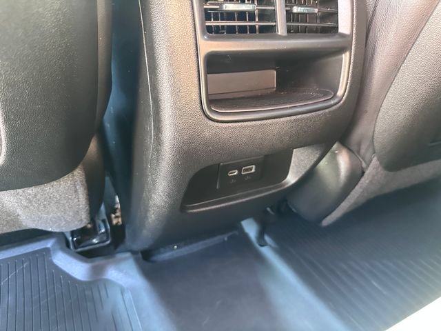 Used 2021 Cadillac XT5 Luxury w/ LPO, Floor Liner Package FWD image 9