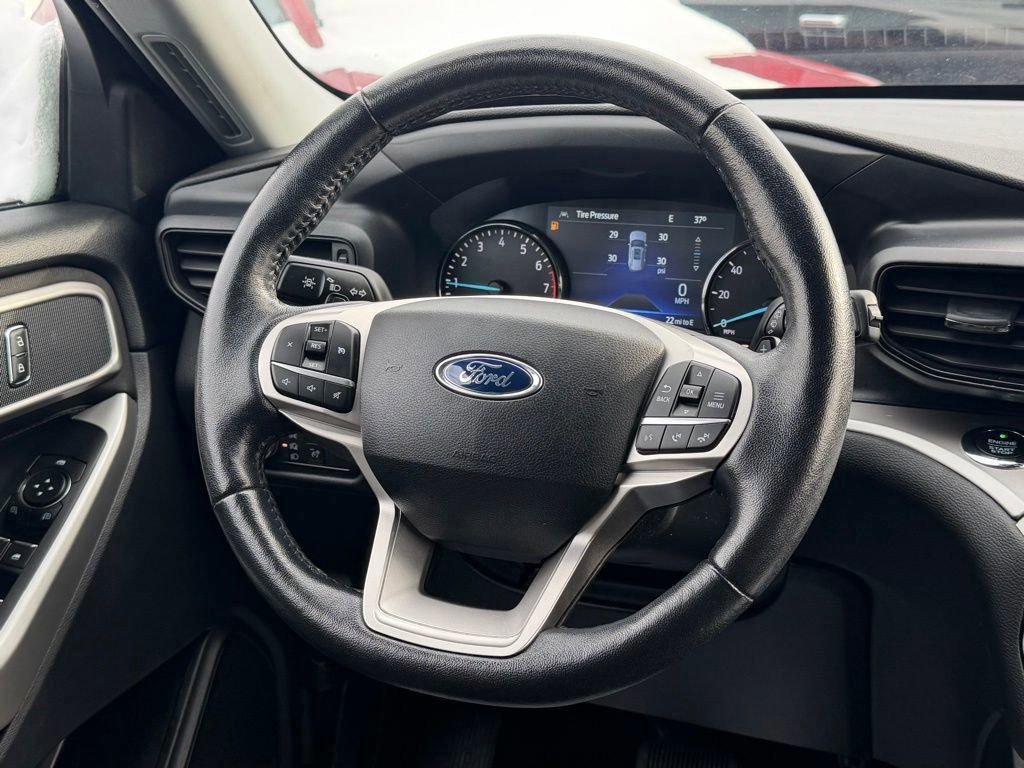 Certified 2020 Ford Explorer XLT w/ Comfort Package image 9
