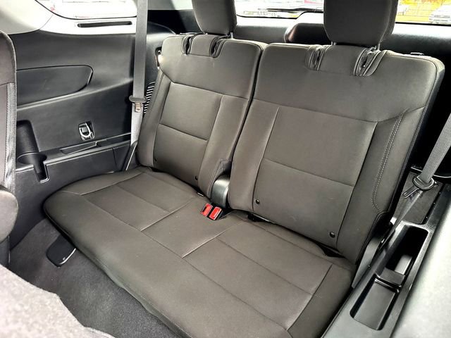 Certified 2024 Ford Explorer XLT image 25