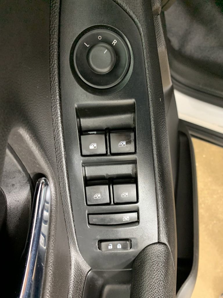 Used 2017 Chevrolet Trax LT w/ Driver Confidence Package FWD image 17