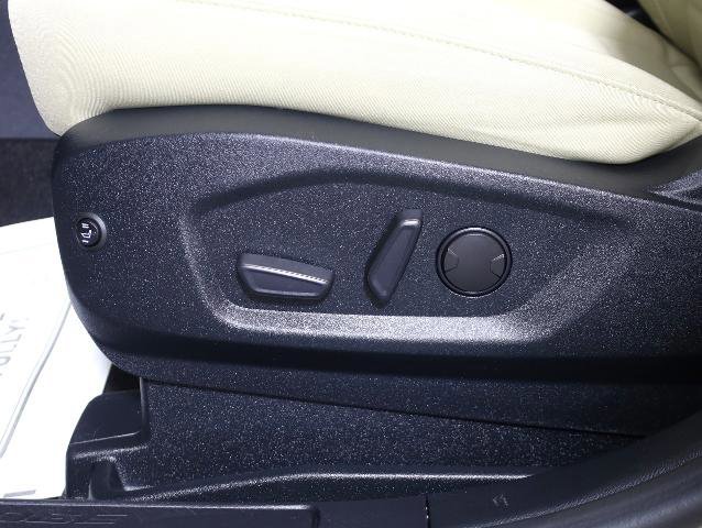 Certified 2020 Ford Edge SE image 19