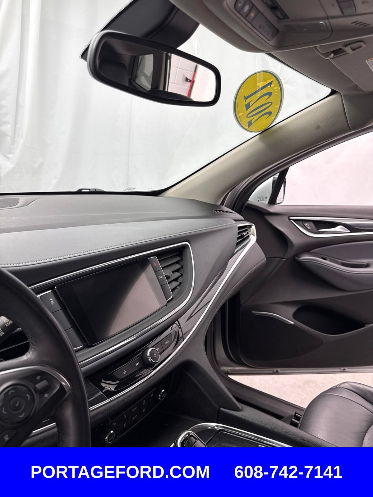 Used 2021 Buick Enclave Essence FWD image 22