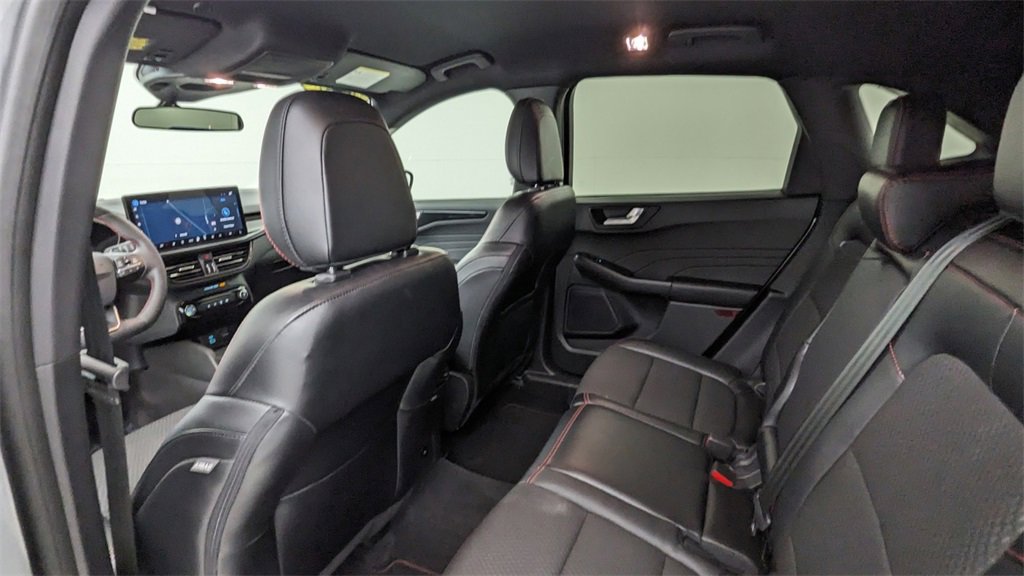 Certified 2023 Ford Escape ST-Line w/ Tech Pack #1 image 33