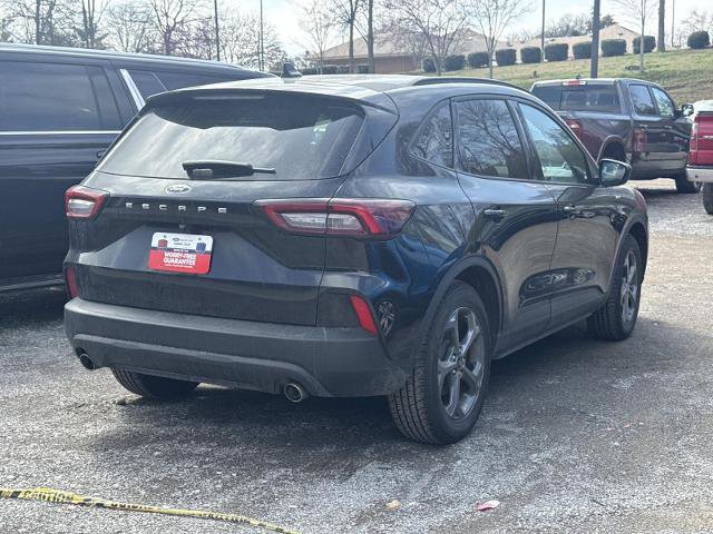 Certified 2025 Ford Escape ST-Line image 4