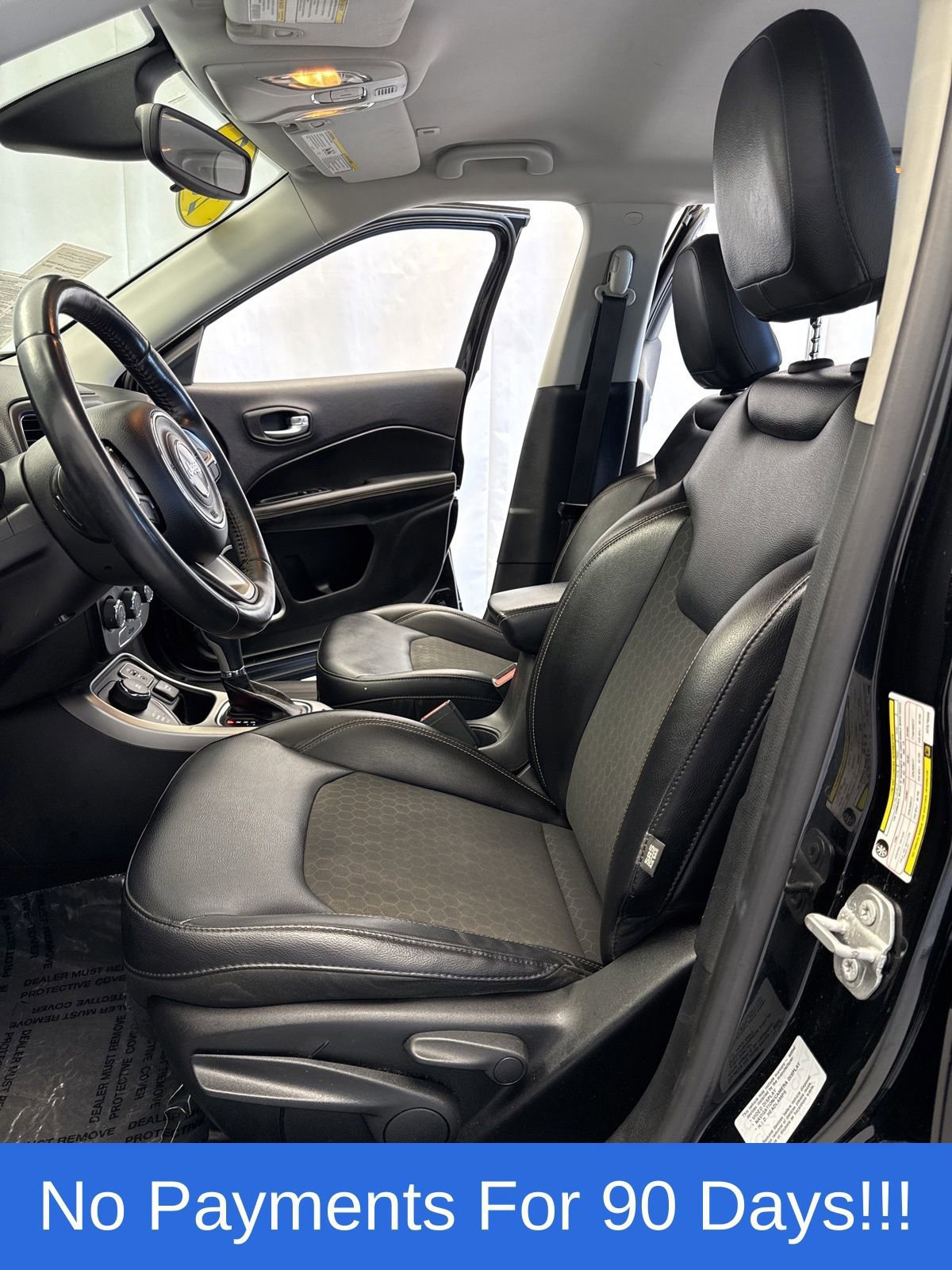 Used 2017 Jeep Compass Latitude image 9