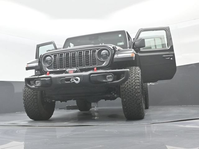 Used 2025 Jeep Wrangler Unlimited Rubicon AWD/4WD image 29