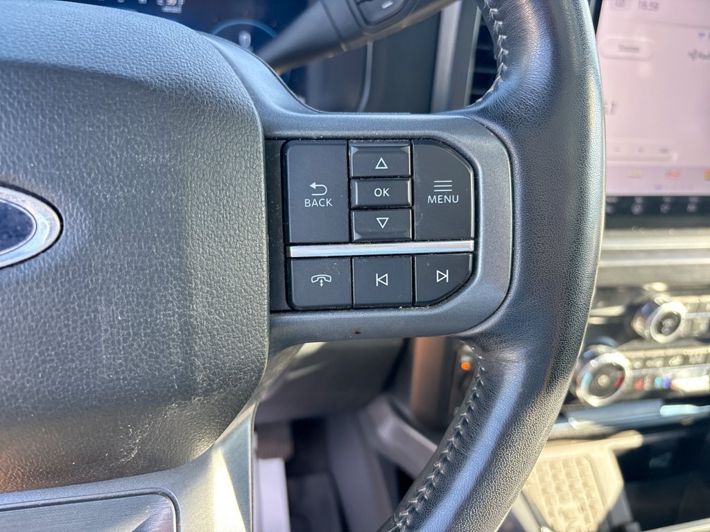 Certified 2024 Ford F250 Lariat w/ Lariat Ultimate Package AWD/4WD image 32