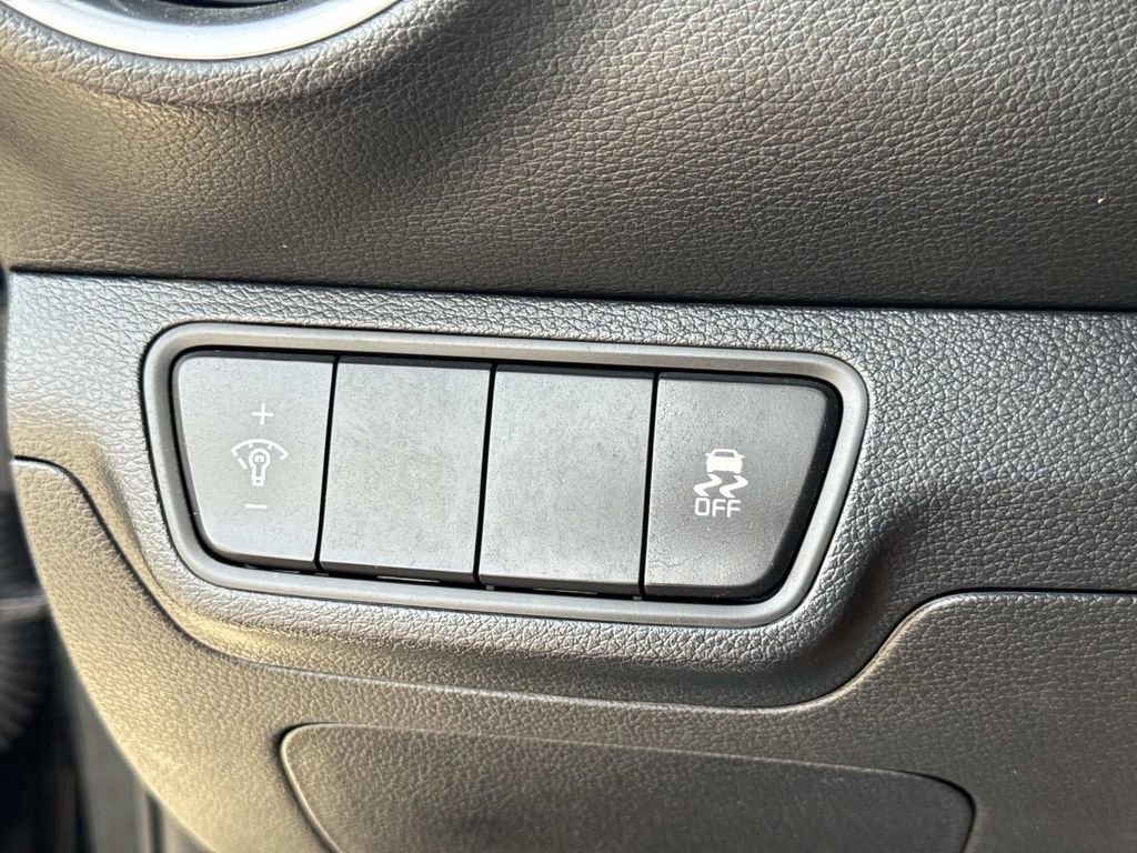 Used 2024 Kia Forte LXS image 30