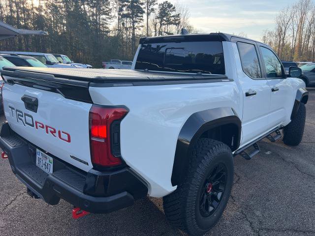 Used 2025 Toyota Tacoma TRD Sport image 7