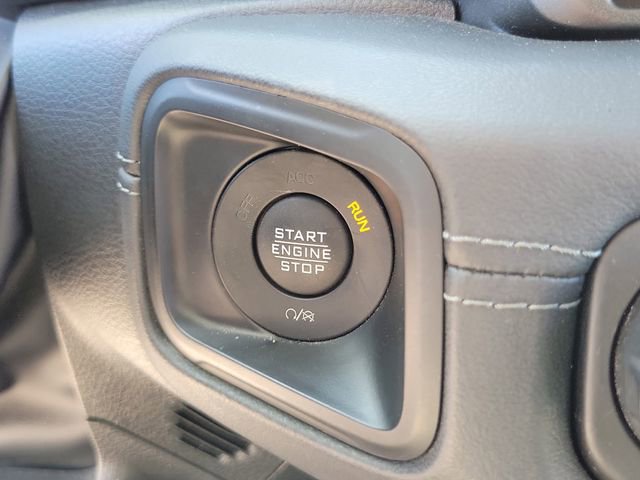 Used 2024 Jeep Wrangler Sahara image 30