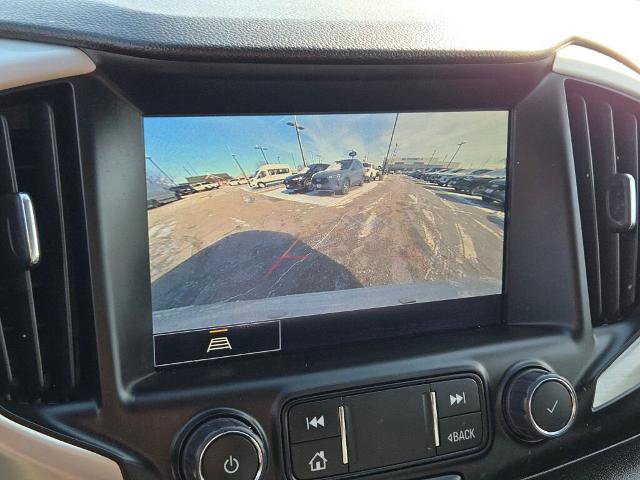 Used 2023 GMC Terrain SLT image 28