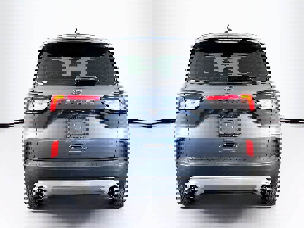 Certified 2022 Ford Escape S image 4