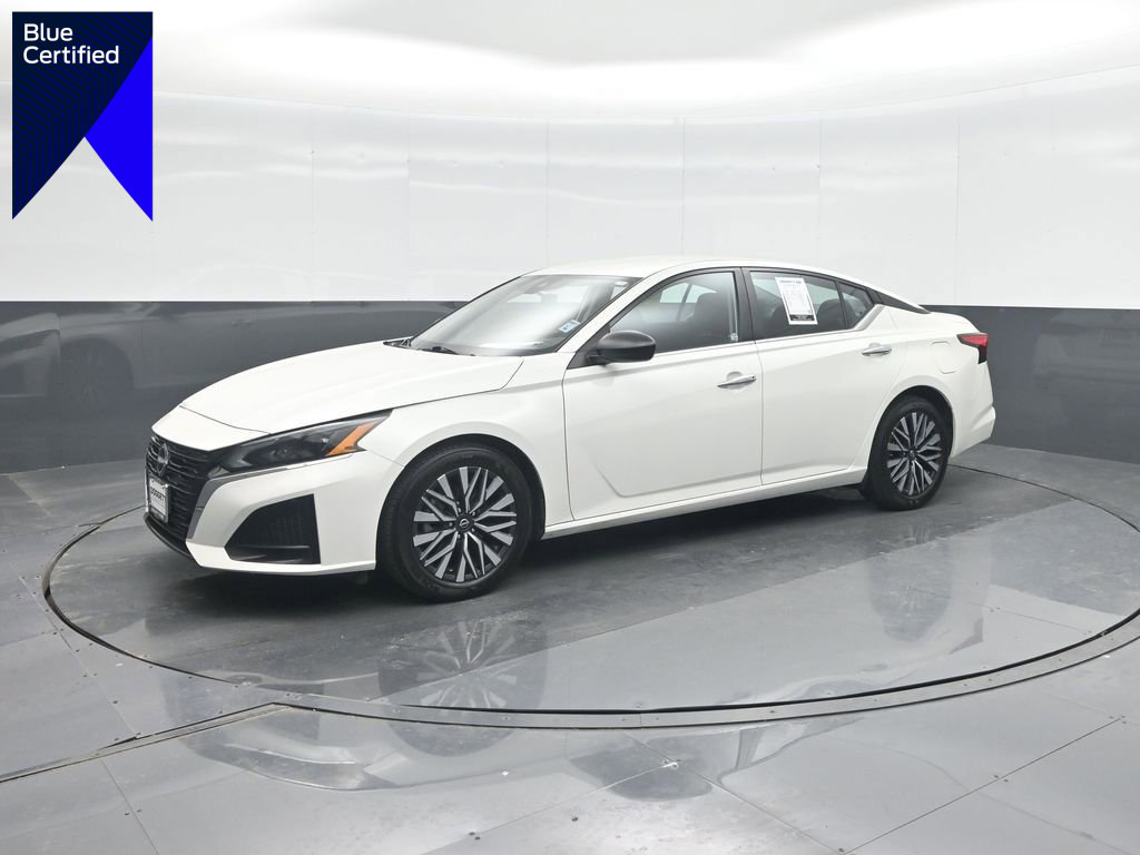 Used 2025 Nissan Altima 2.5 SV