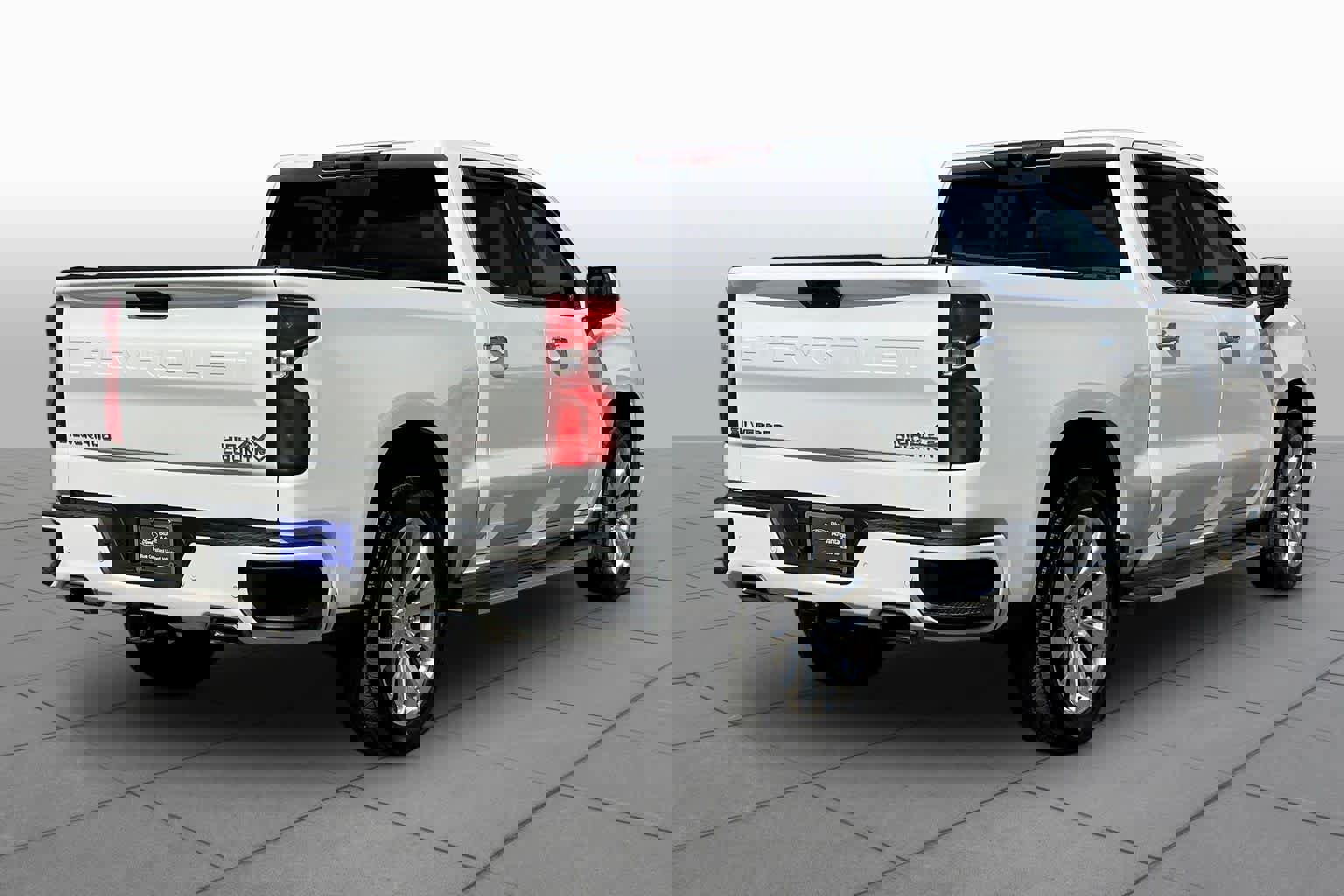 Used 2021 Chevrolet Silverado 1500 High Country w/ Technology Package image 3