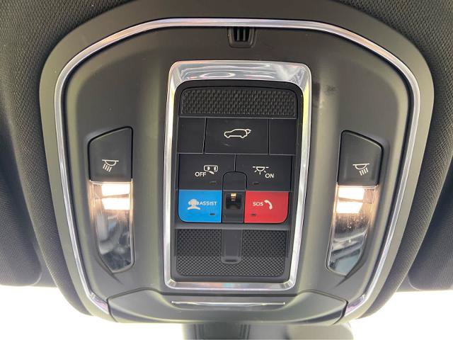 Used 2024 Jeep Grand Cherokee Trailhawk AWD/4WD image 34