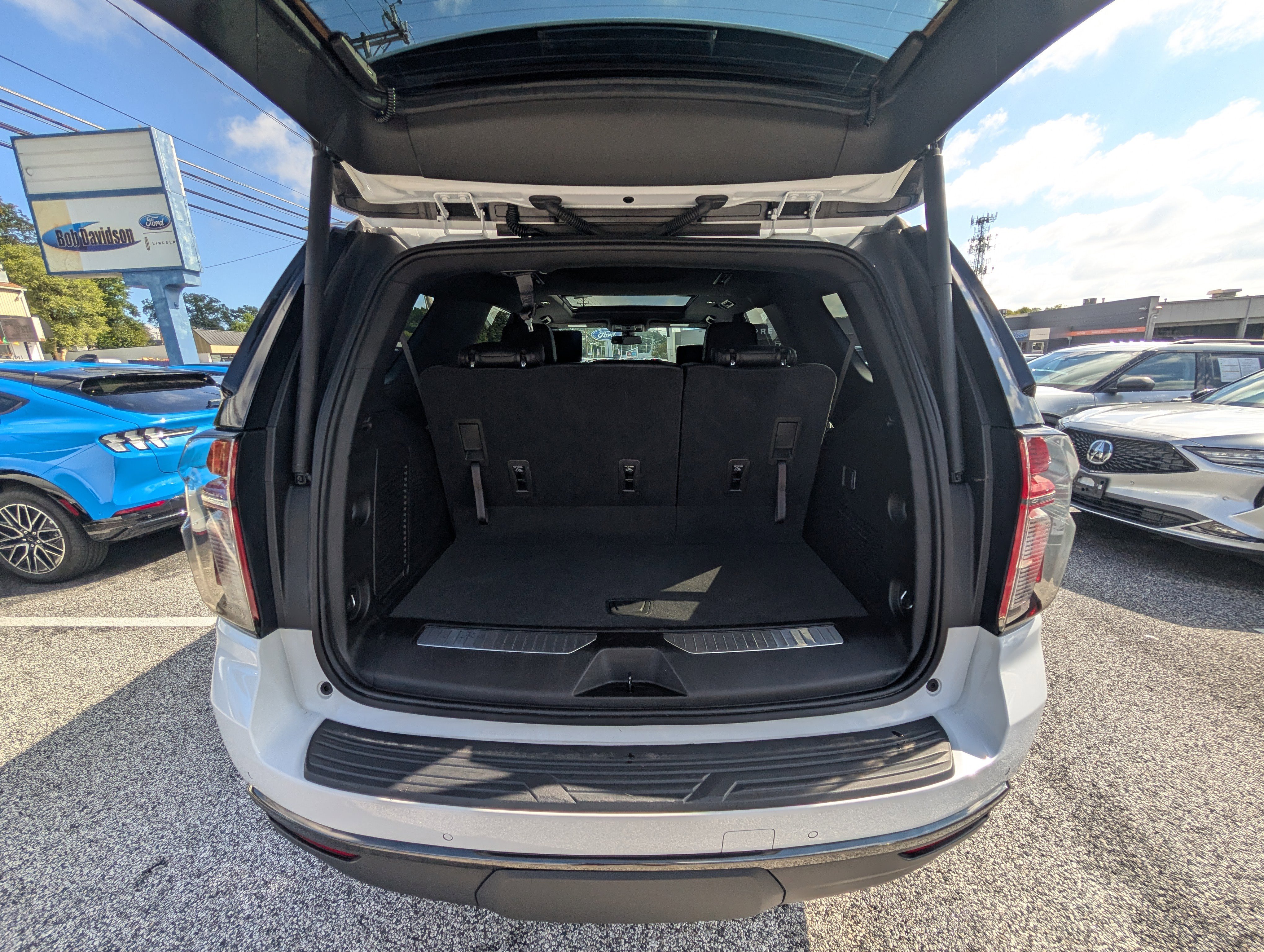 Used 2021 Chevrolet Tahoe RST w/ Rear Media and Nav Package image 15