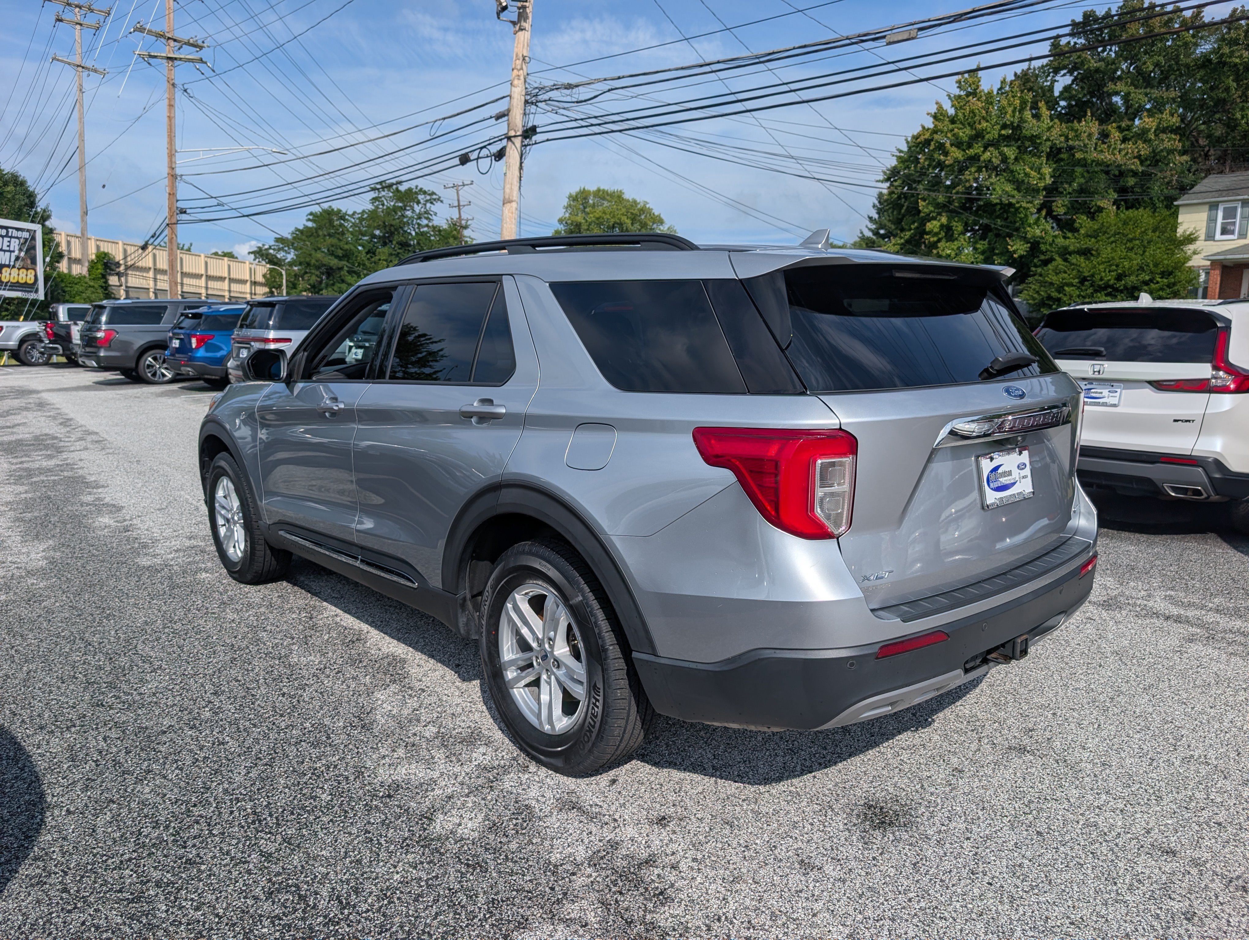 Certified 2020 Ford Explorer XLT w/ Equipment Group 202A AWD/4WD image 5