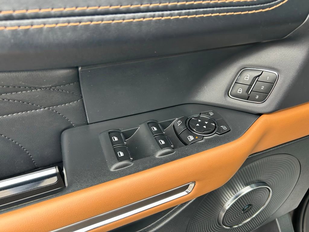 Certified 2022 Ford Expedition Max Platinum image 14