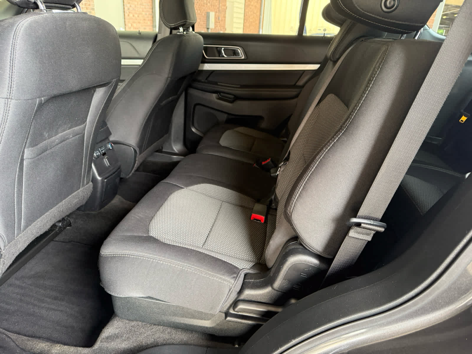 Certified 2017 Ford Explorer XLT AWD/4WD image 5