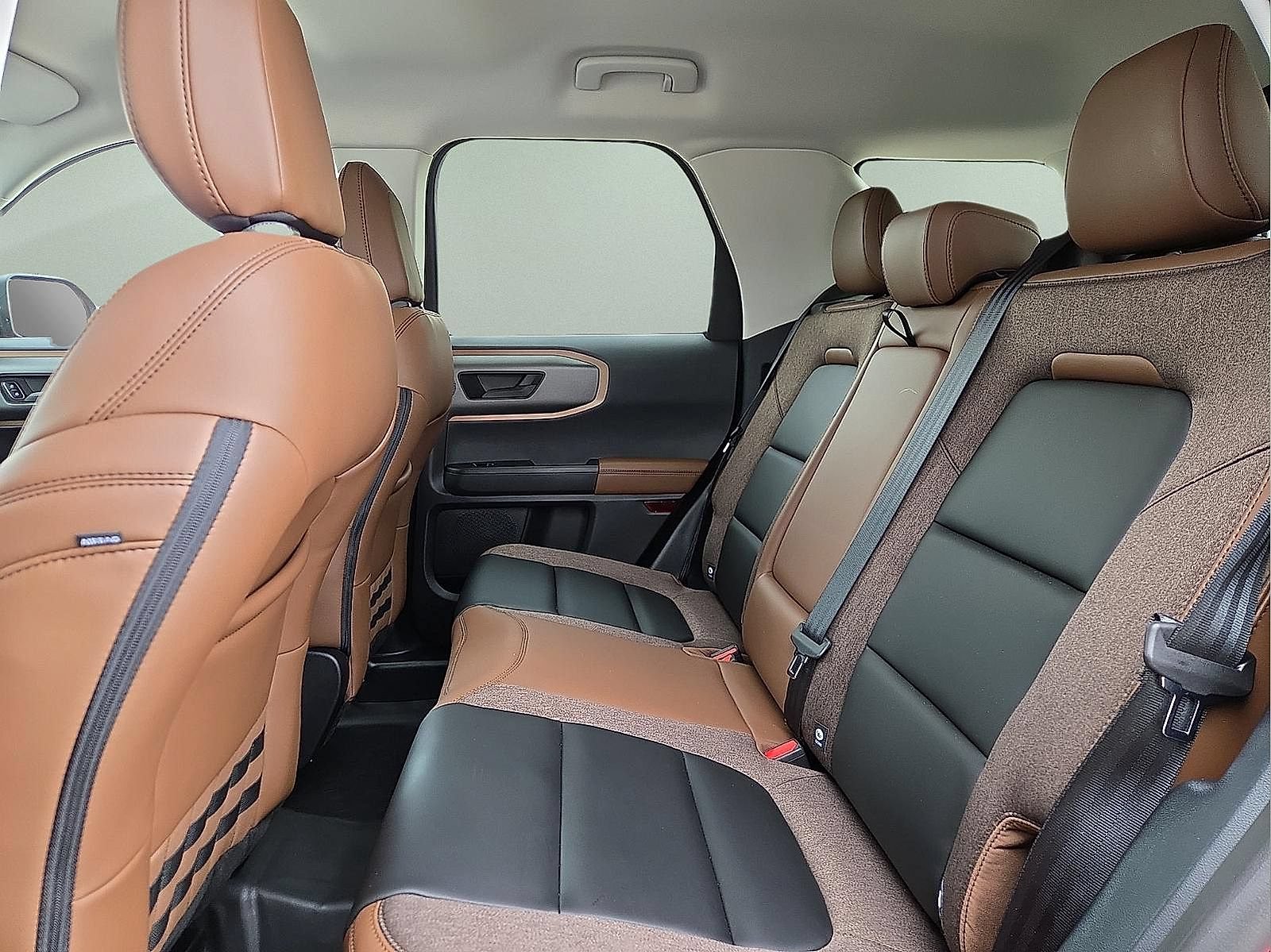 Certified 2026 Ford Bronco Sport Outer Banks w/ Sasquatch Outer Banks Package AWD/4WD image 10