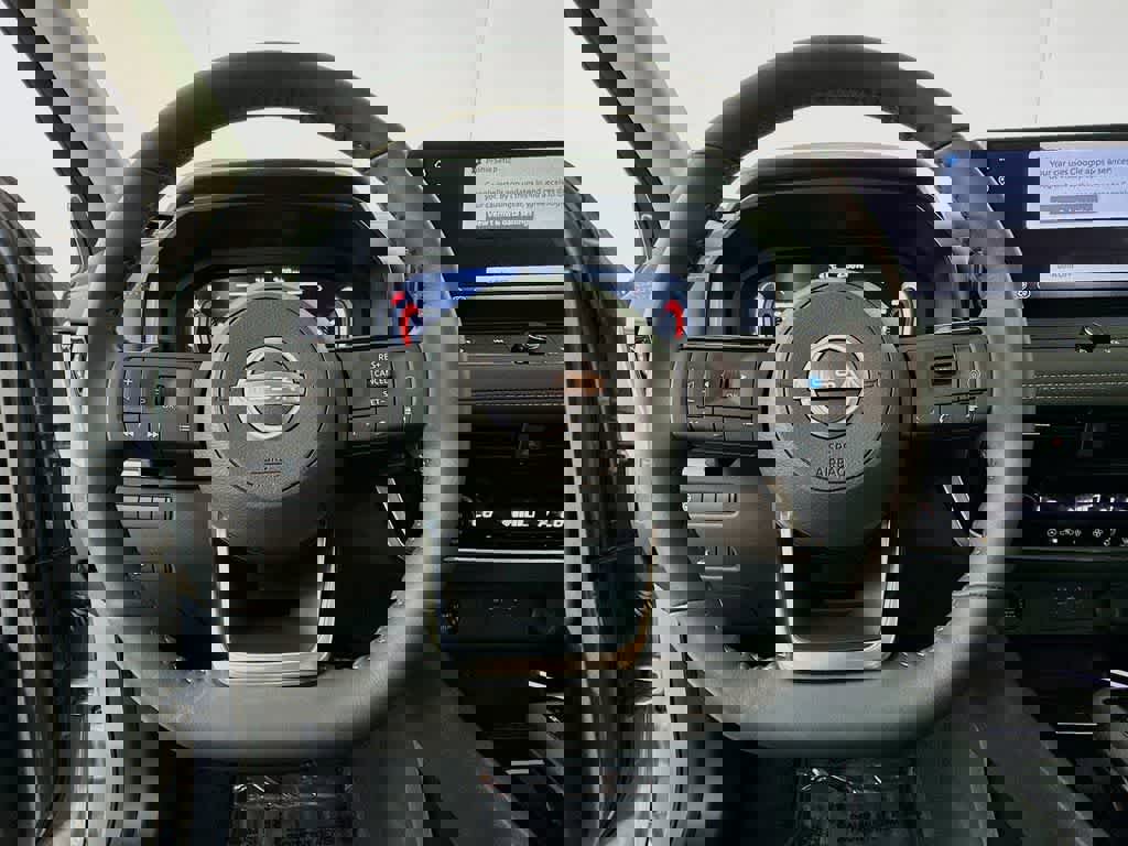 Used 2024 Nissan Rogue SL image 16