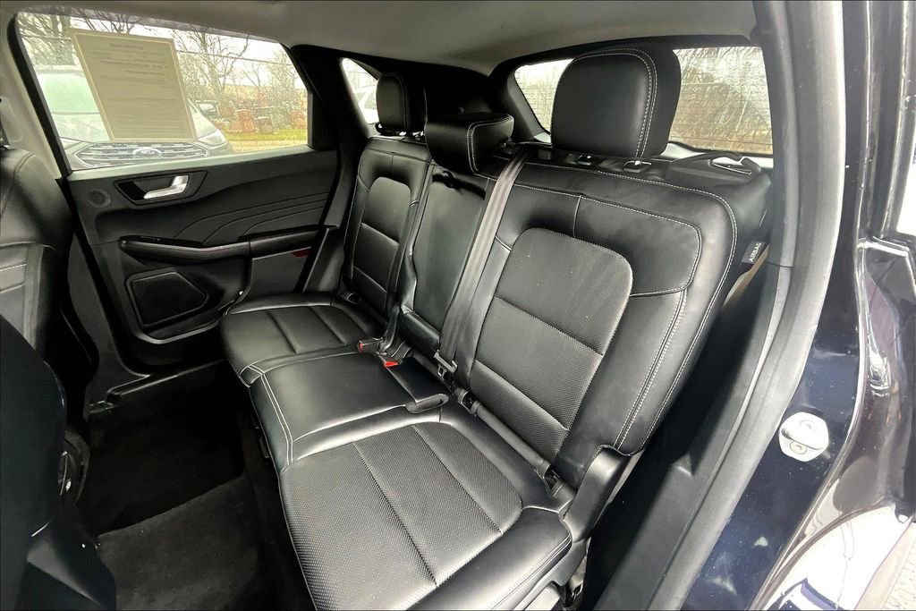 Certified 2021 Ford Escape SEL w/ Technology Package image 26