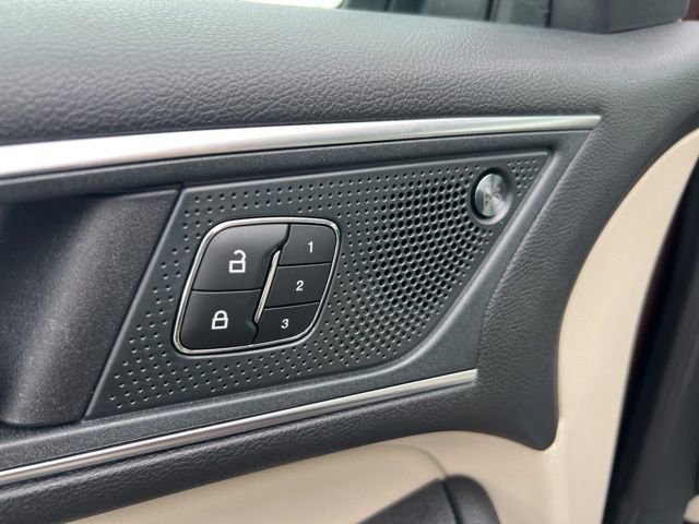 Certified 2024 Ford Edge Titanium w/ Equipment Group 301A image 9