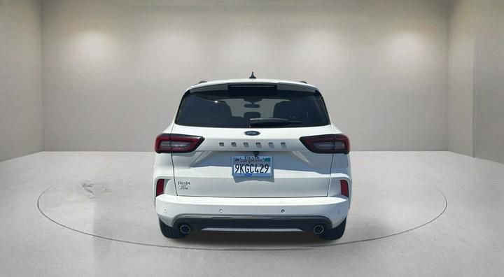Certified 2023 Ford Escape ST-Line w/ Tech Pack #1 FWD image 3