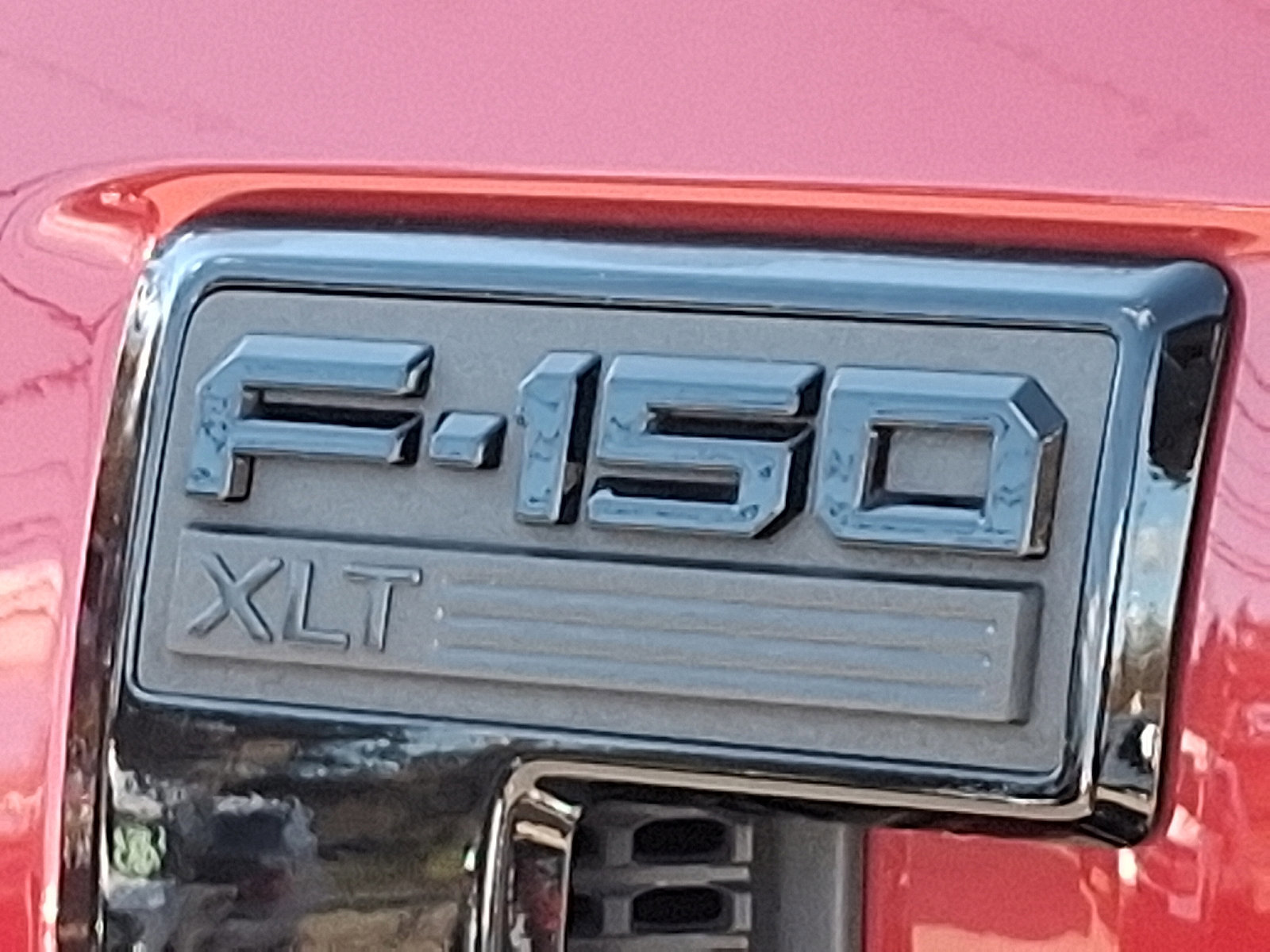 Certified 2022 Ford F150 XLT w/ Equipment Group 302A High image 31