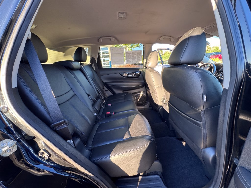 Used 2019 Nissan Rogue SL AWD/4WD image 29