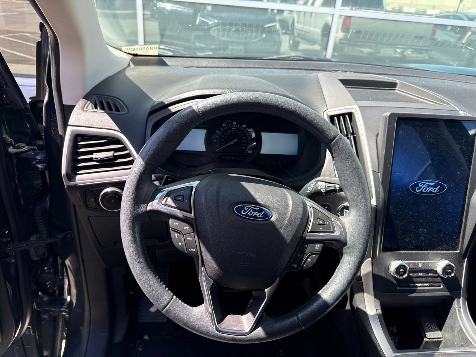 Certified 2024 Ford Edge SEL w/ Convenience Package AWD/4WD image 8