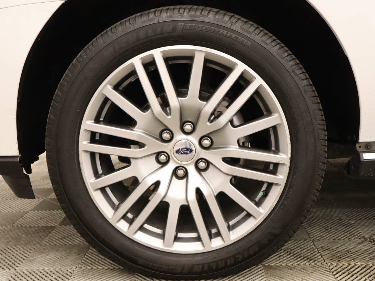 Certified 2022 Ford Expedition Limited AWD/4WD image 6
