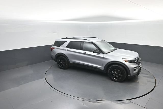 Certified 2023 Ford Explorer ST-Line w/ Class IV Trailer Tow Package RWD image 19