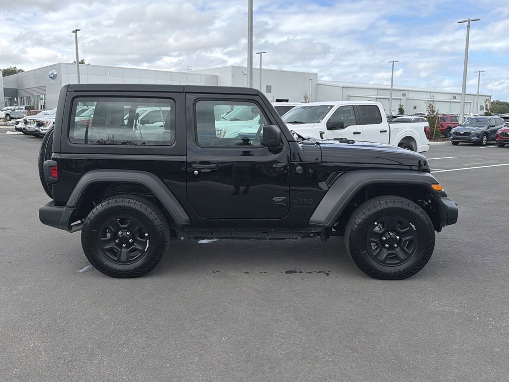 Used 2025 Jeep Wrangler Sport image 3