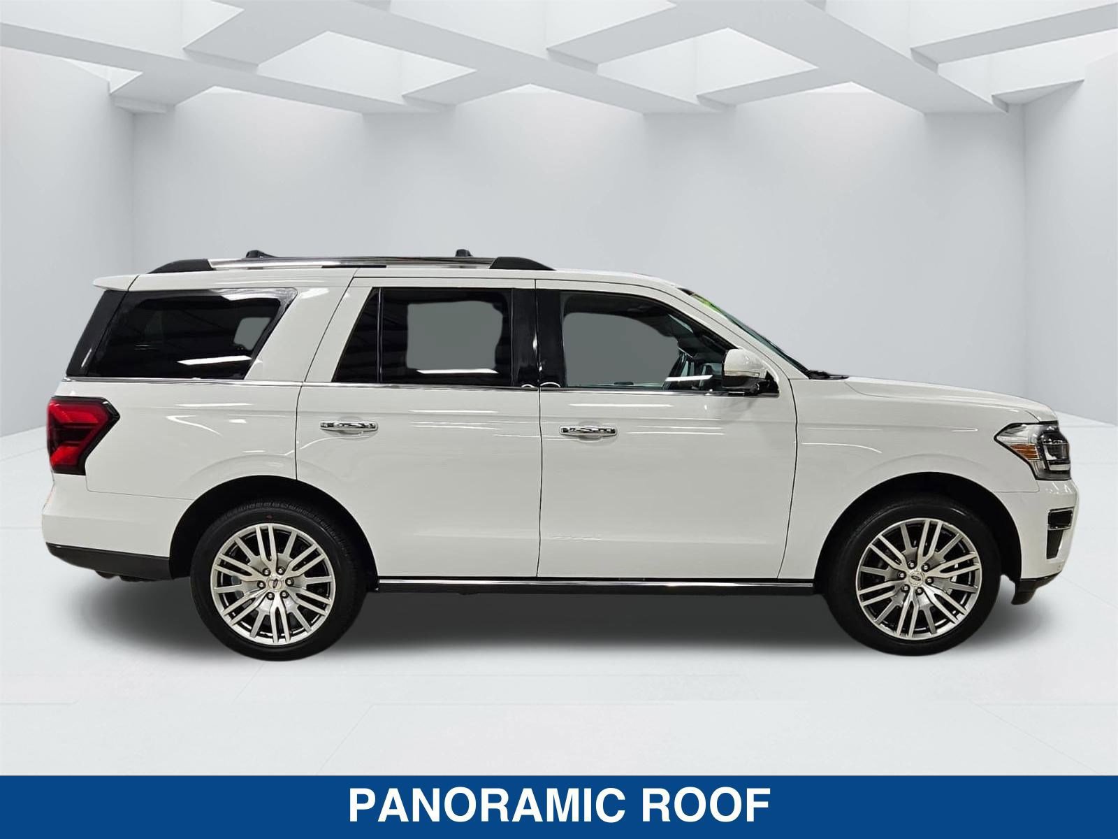 Certified 2024 Ford Expedition Limited image 5