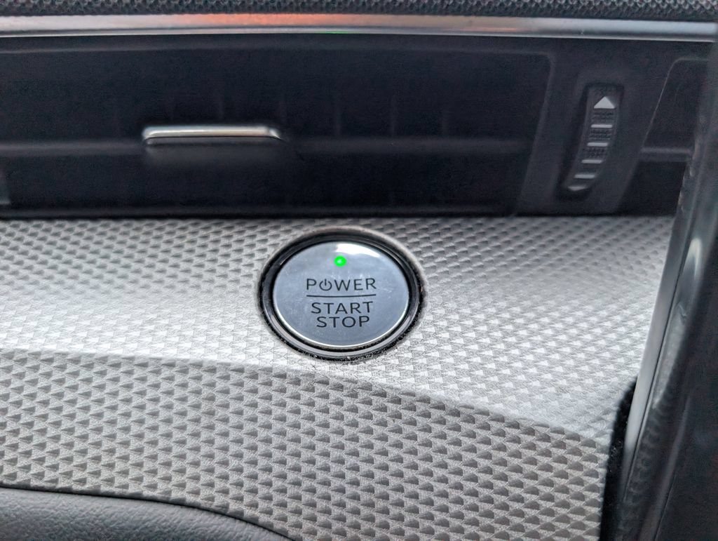Certified 2022 Ford Mustang Mach-E Select RWD image 18