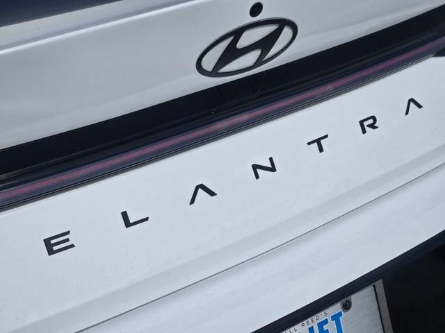 Used 2025 Hyundai Elantra N FWD image 11