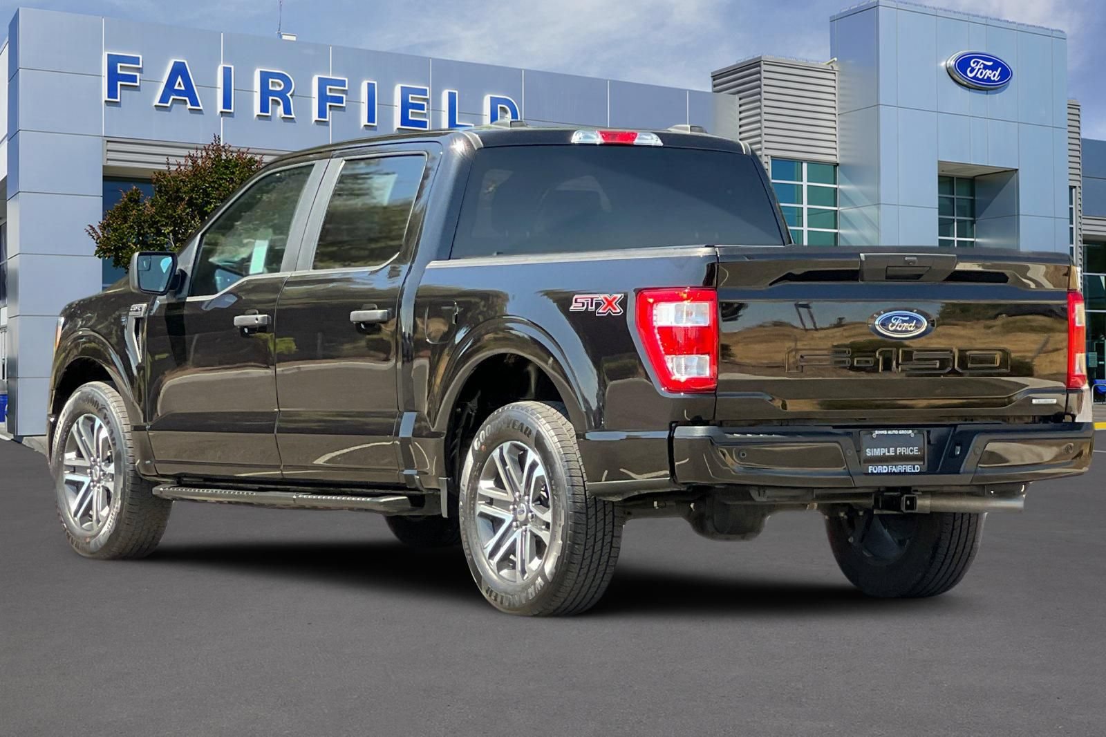 Certified 2023 Ford F150 XL w/ STX Appearance Package RWD image 10
