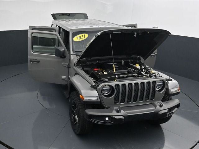 Used 2021 Jeep Wrangler Unlimited Sahara AWD/4WD image 39