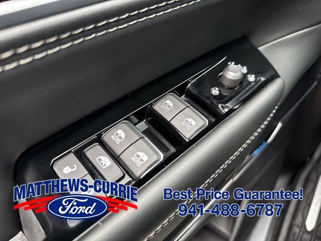 Used 2025 Jeep Grand Wagoneer L Series II Obsidian w/ Quick Order Packagew 28T AWD/4WD image 29