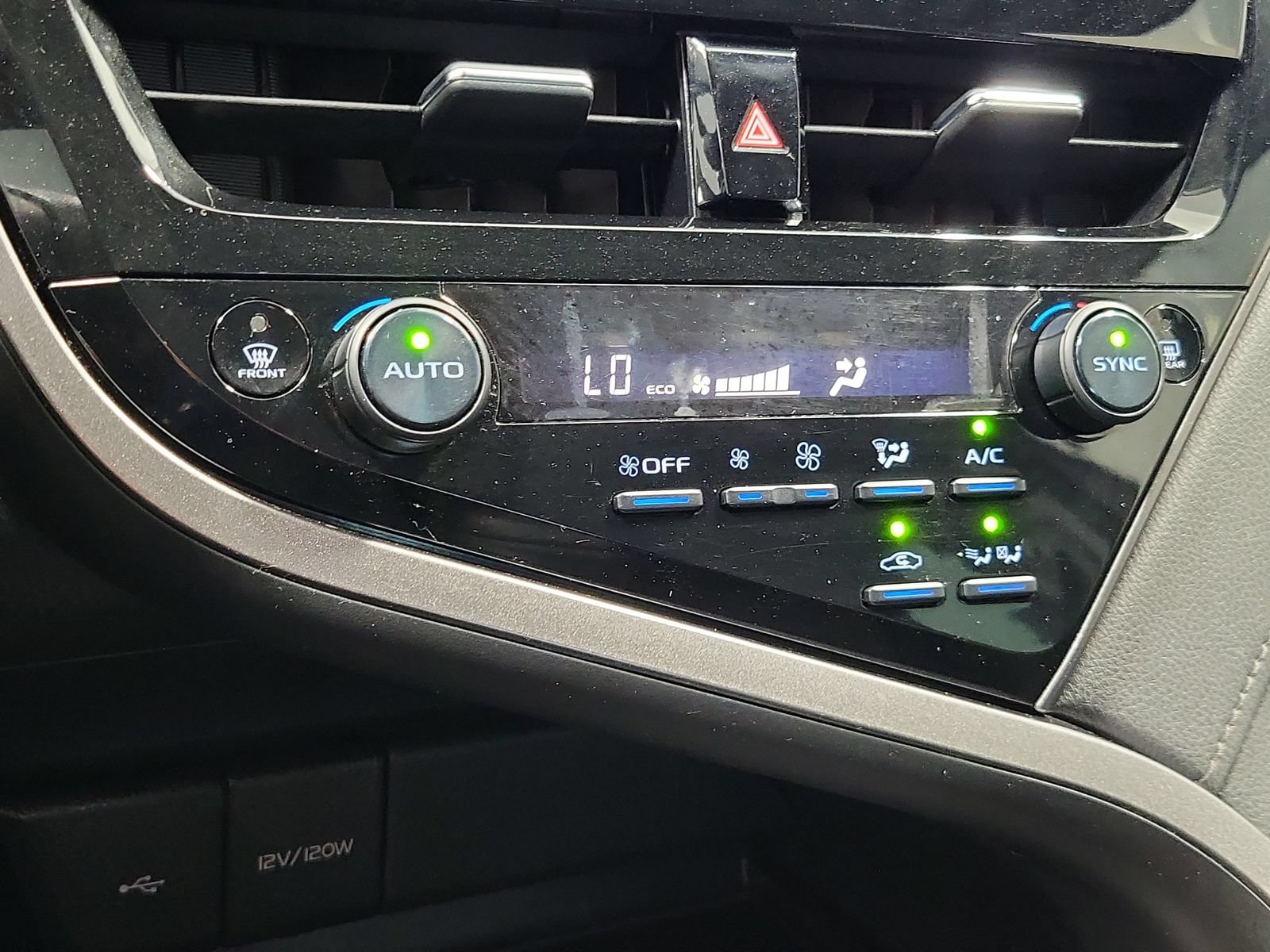 Used 2021 Toyota Camry LE FWD image 20