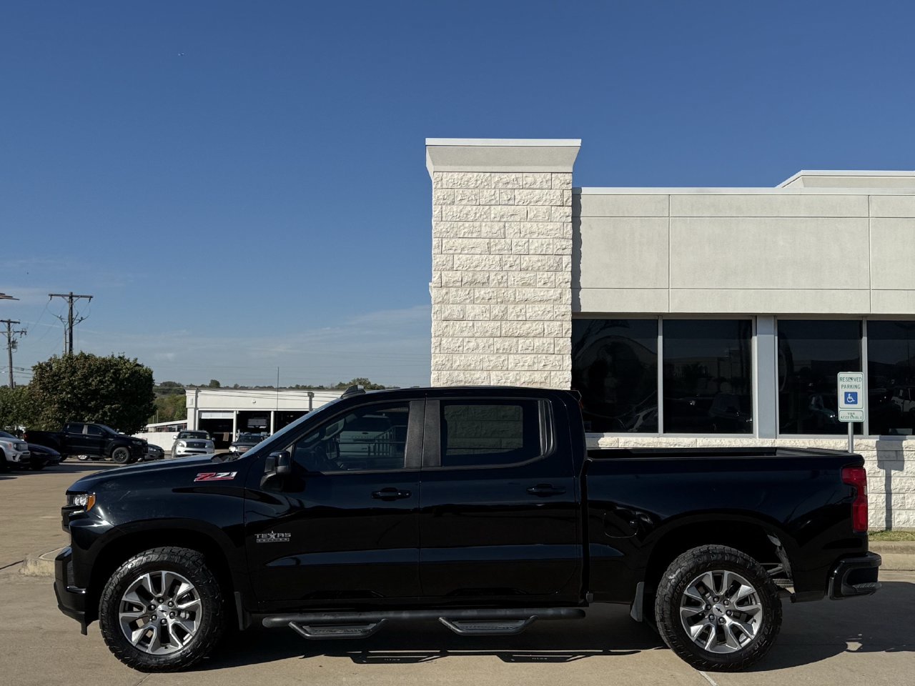Used 2022 Chevrolet Silverado 1500 RST w/ Texas Edition Plus AWD/4WD image 3
