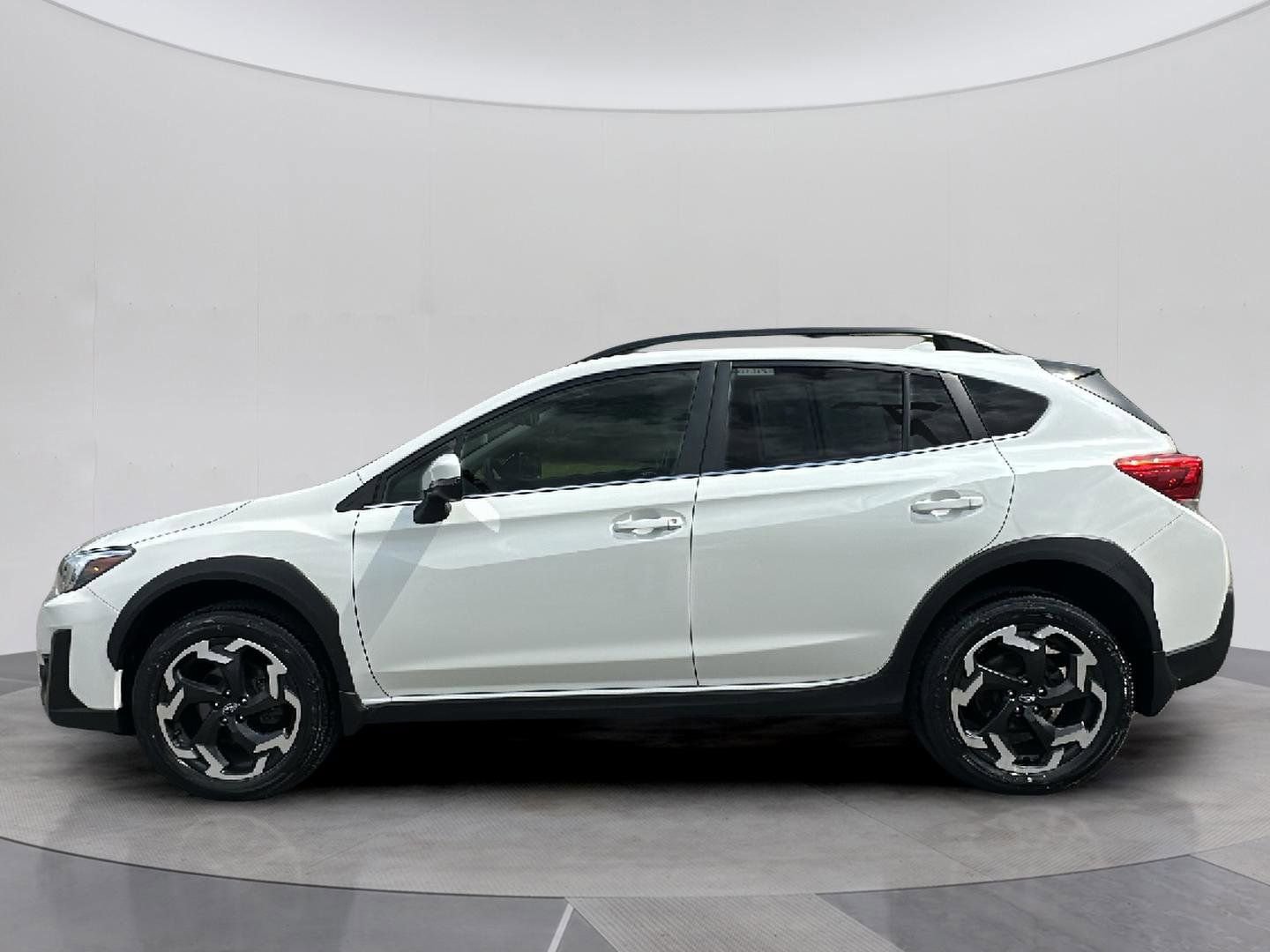 Used 2022 Subaru Crosstrek 2.5i Limited w/ Moonroof Package 2 image 2