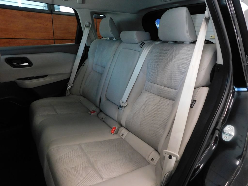 Used 2025 Nissan Rogue SV AWD/4WD image 39